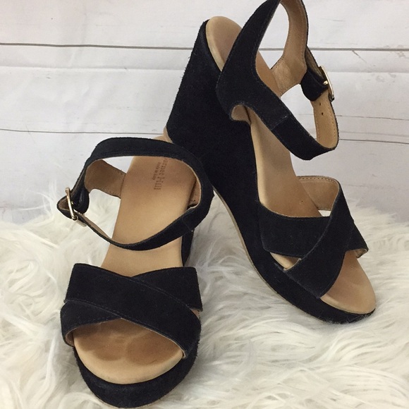Garnet Hill Shoes - Garnet Hill Sz 8.5 Black Suede Wedge Sandals Italy